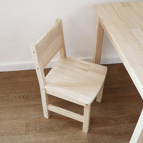 wooden_kids_furniture